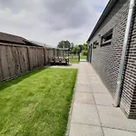 Vakantievilla 10 Km Honden Welkom Omheinde Tuin Sauna Buitenbad * Dirkshorn