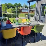 Vakantievilla 10 Km Honden Welkom Omheinde Tuin Sauna Buitenbad Vila *
