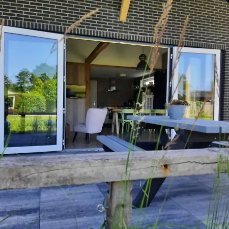 Βίλα Vakantievilla 10 Km Honden Welkom Omheinde Tuin Sauna Buitenbad