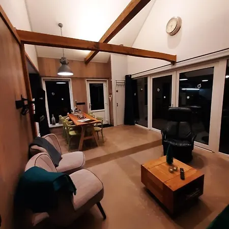 Vakantievilla 10 Km Honden Welkom Omheinde Tuin Sauna Buitenbad וילה