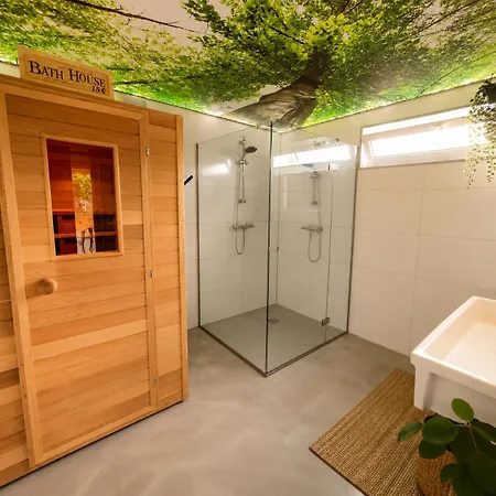 Vakantievilla 10 Km Honden Welkom Omheinde Tuin Sauna Buitenbad * Dirkshorn